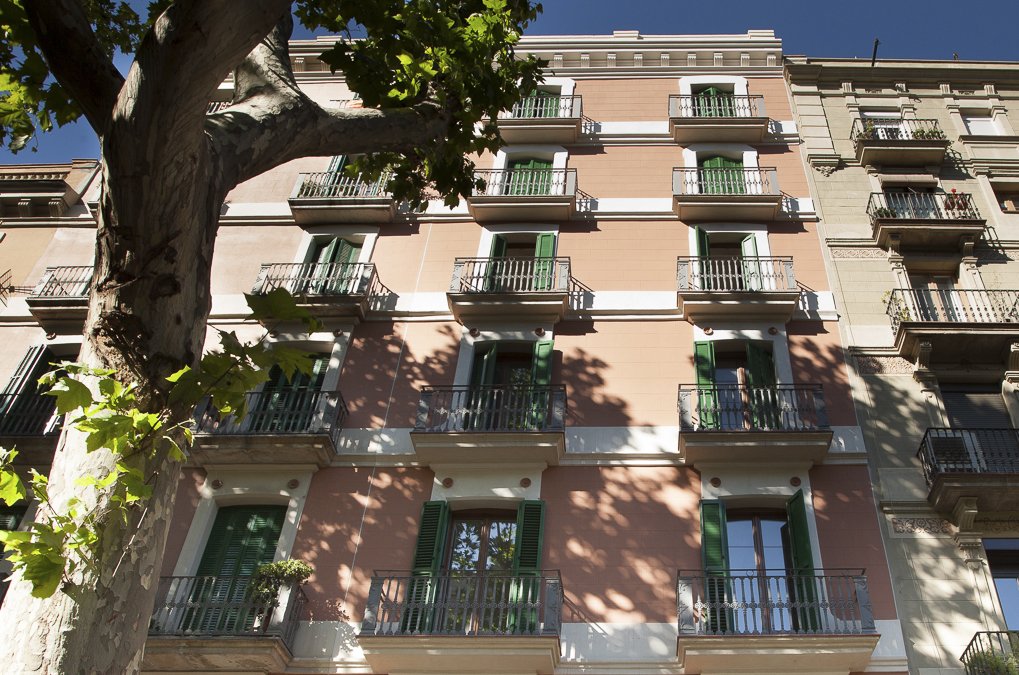 Barcelona, Sant Antoni, Ronda Sant Pau, 71 i 73